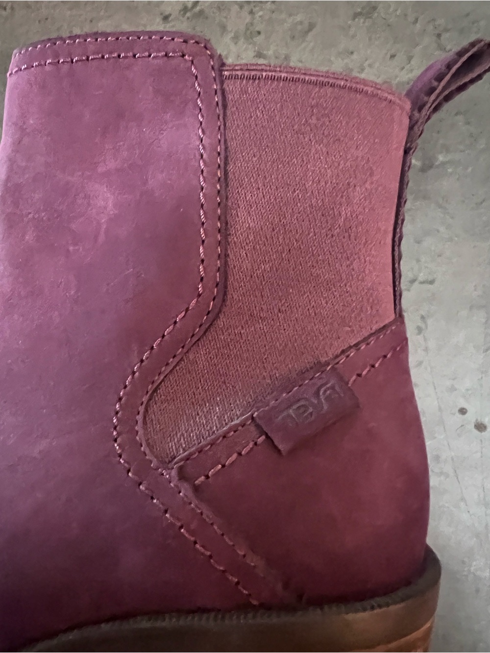 Teva Women's Plum Suede Ankle Chelsea Boots - Picture 6 of 8